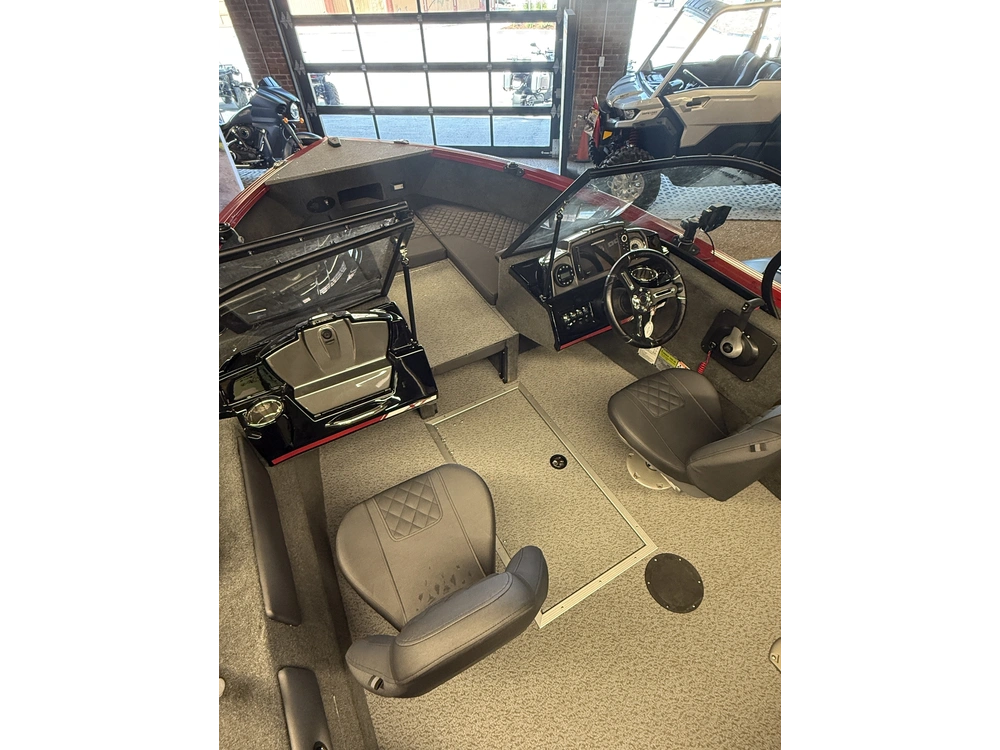 2026 Legend 17 Xt + 90 Elpt 4s Merc & Trailer Pkg