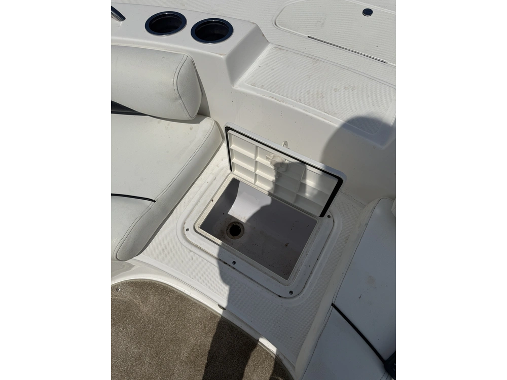 2015 Hurricane 187 Sundeck + Trailer