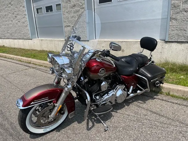 2009 Harley-Davidson FLHRC ROAD KING CLASSICFLHRC