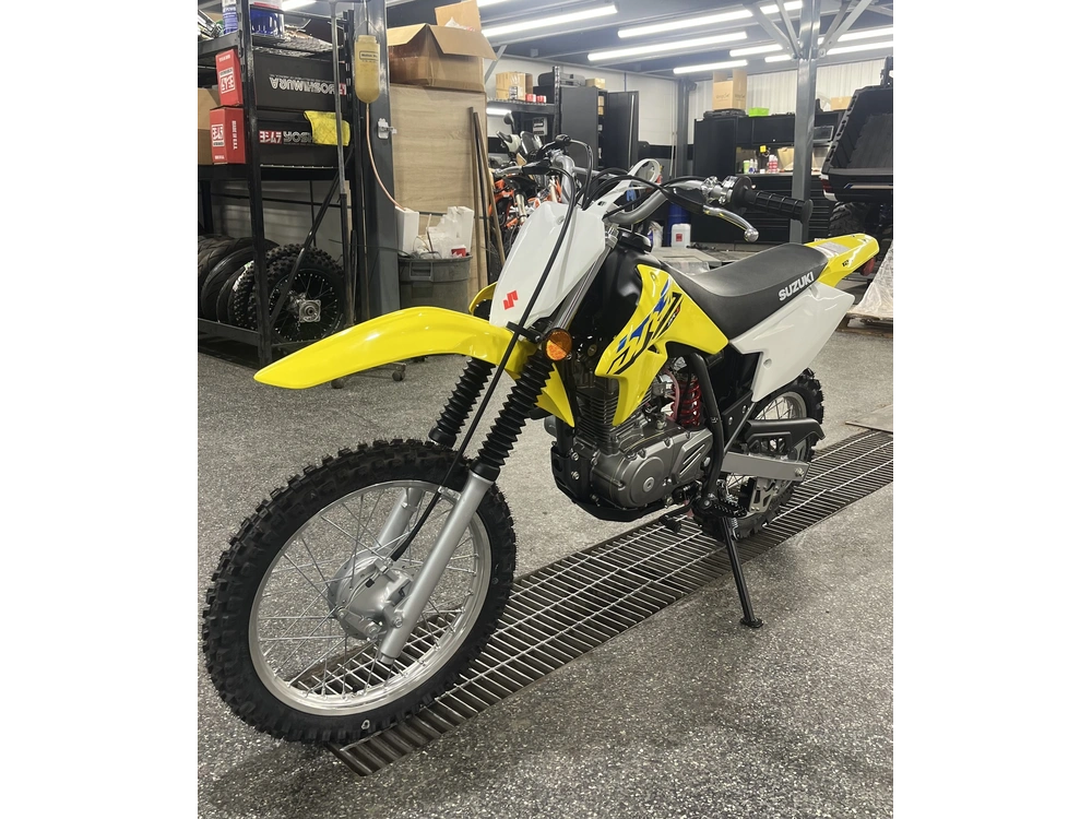 2025 Suzuki Dr-z125 alt