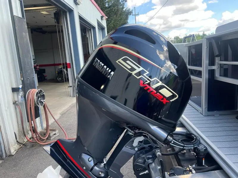 Sylvan MIRAGE 820 PARTY FISH 2026