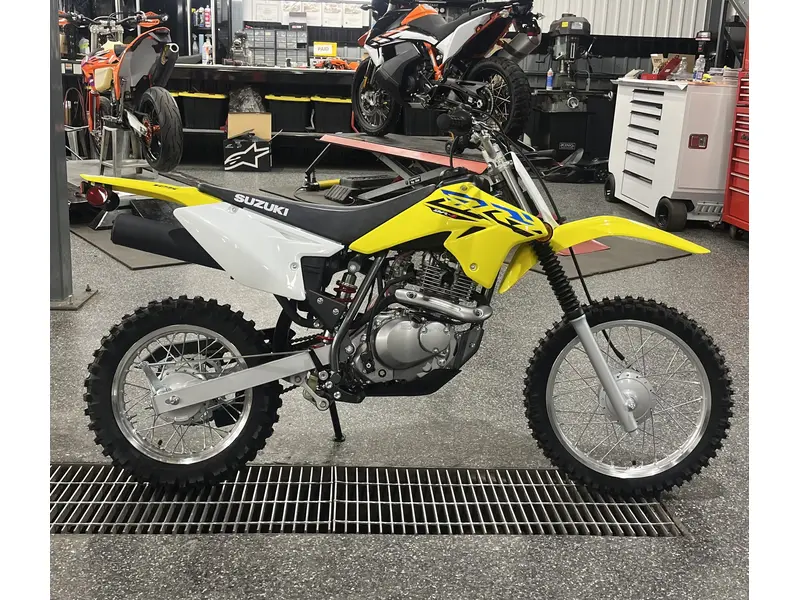 2025 Suzuki DR-Z125 thumbnail 2