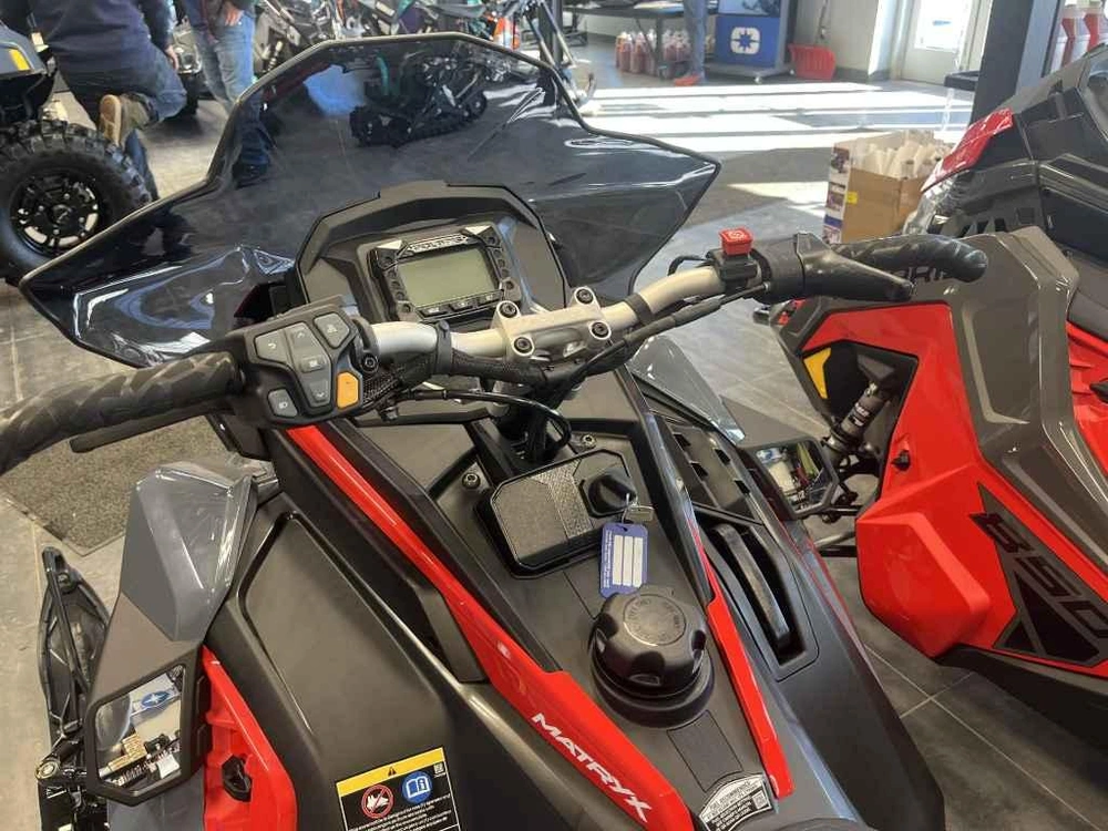 Polaris 650 Indy Xc 137 2024 alt