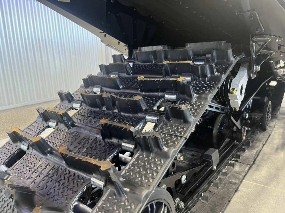 Polaris 650 Indy Xc 137 2024 alt