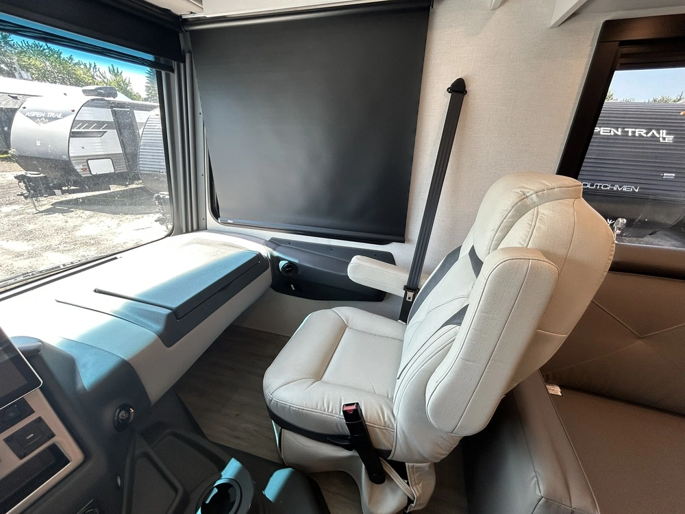 Coachmen Pursuit 27xpsf 2025 alt