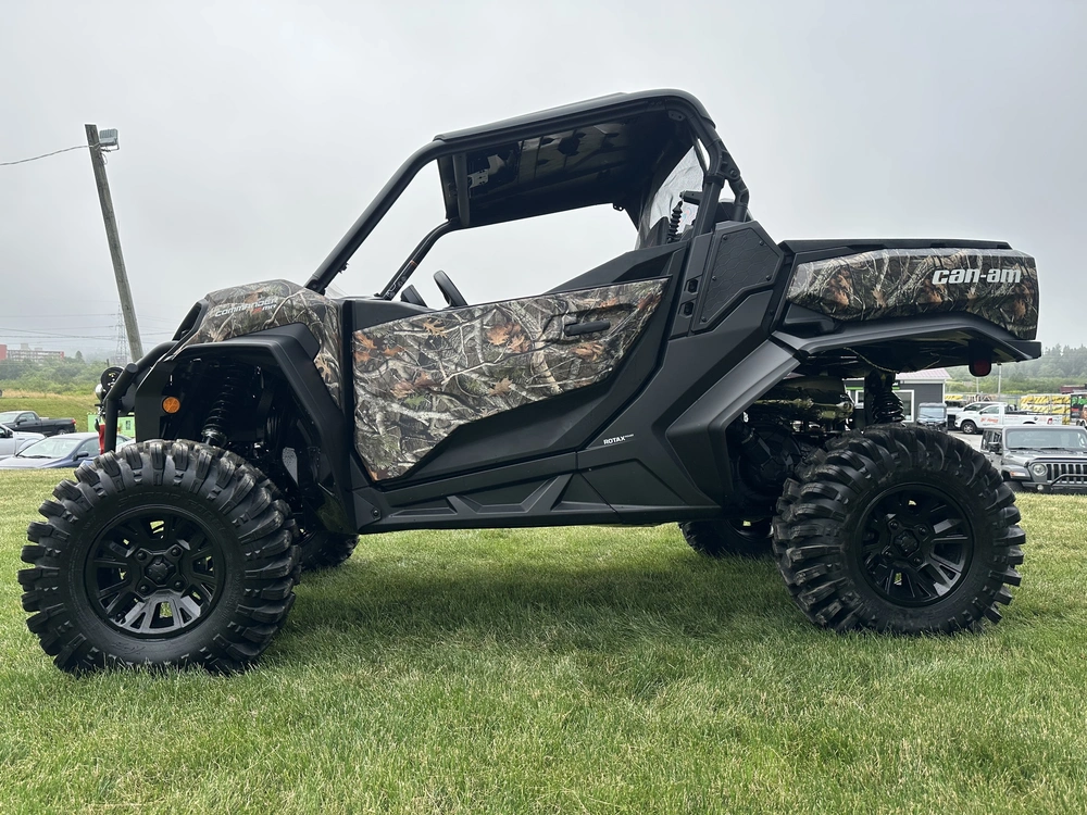 2025 Can-am Commander Xmr 1000r alt