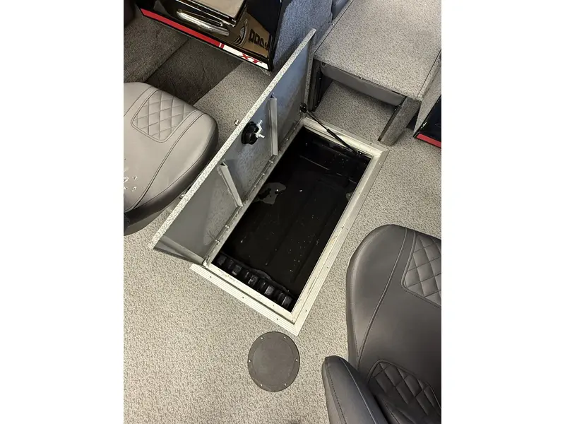 Legend 17 XT + 90 ELPT 4S Merc & Trailer pkg 2026