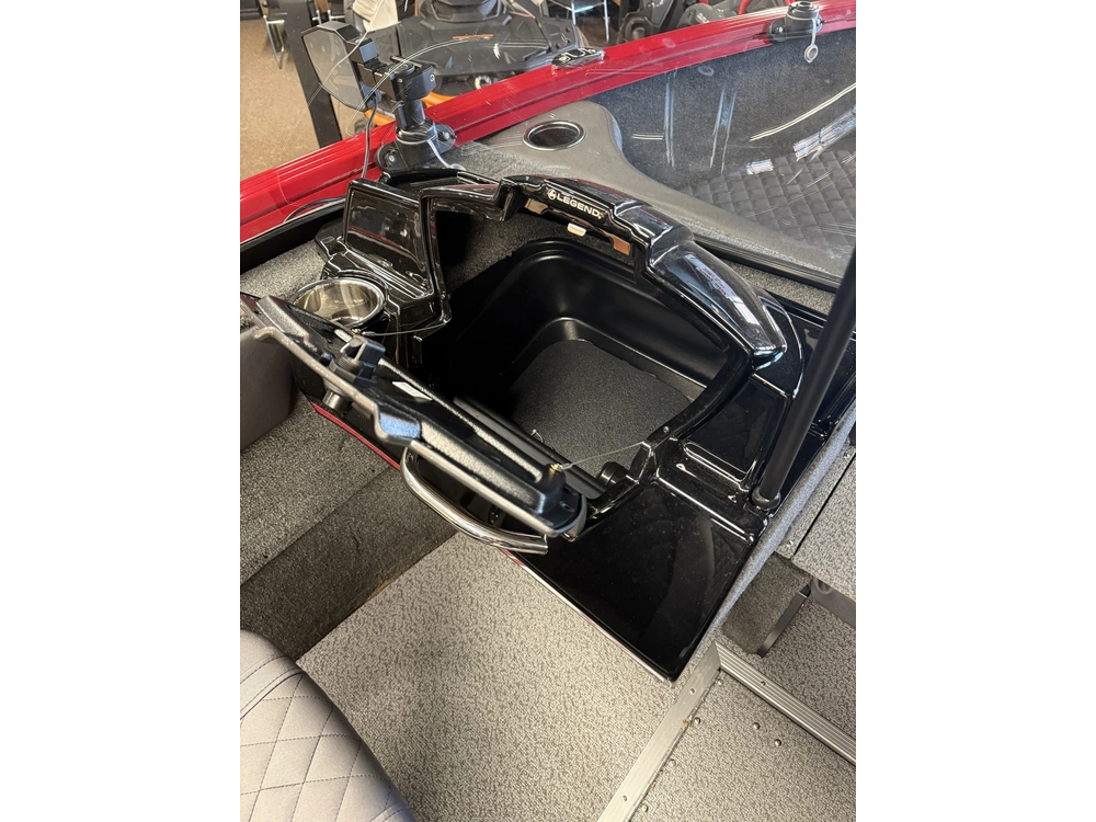 2026 Legend 17 Xt + 90 Elpt 4s Merc & Trailer Pkg