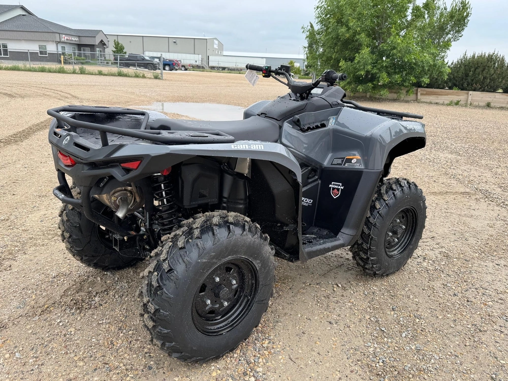 2025 Can-am Outlander 700 alt