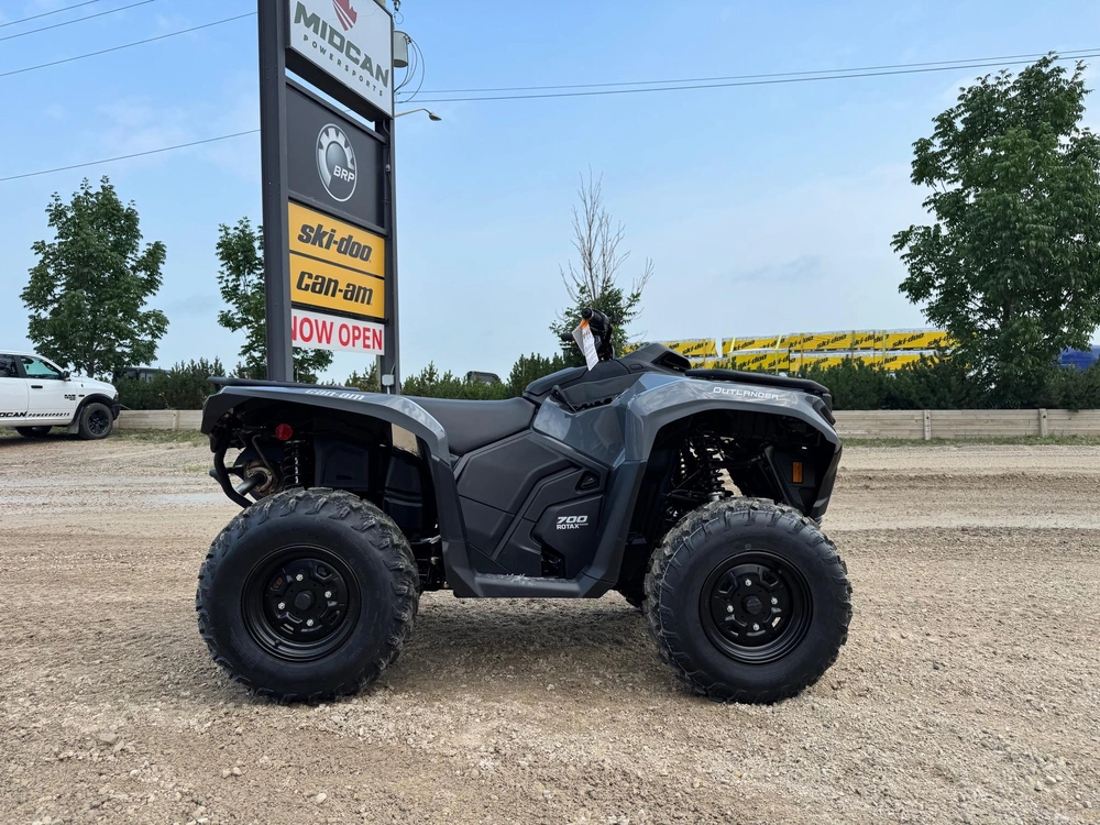 2025 Can-am Outlander 700 alt