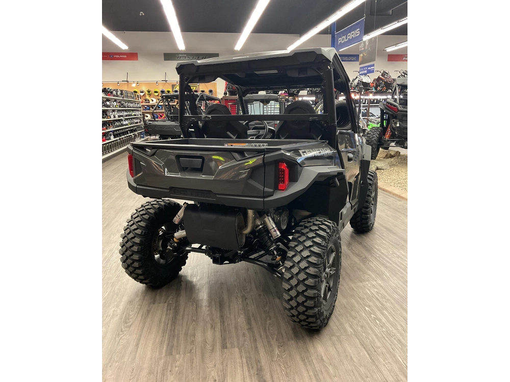 2025 Polaris General Xp 1000 Ultimate - Granite Gray Ultimate alt