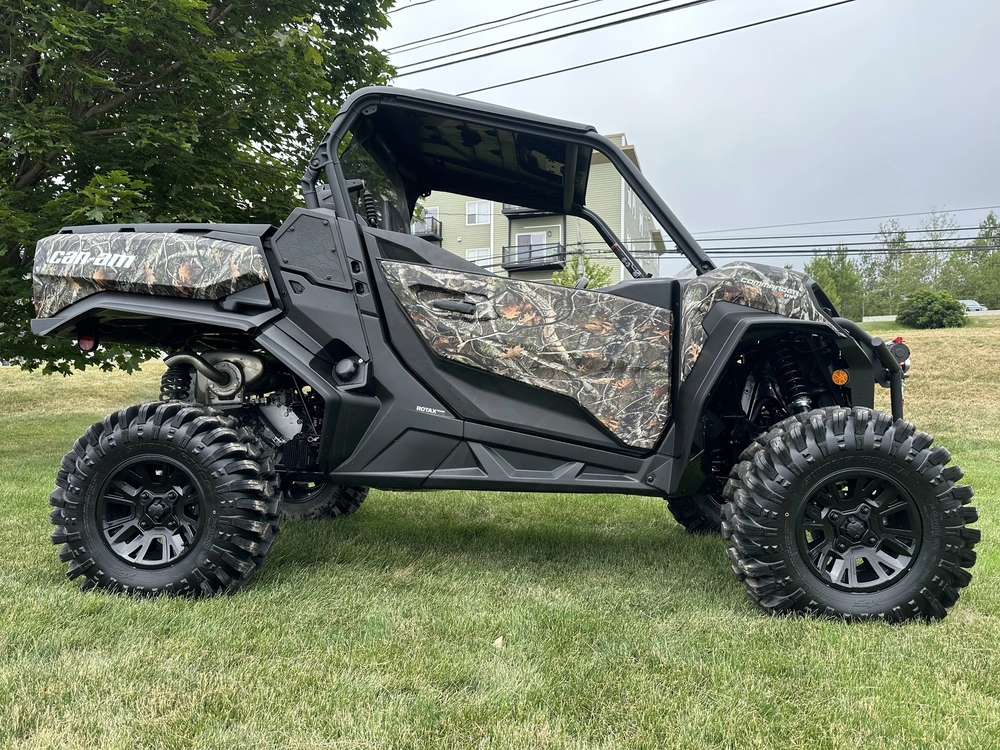 2025 Can-am Commander Xmr 1000r alt