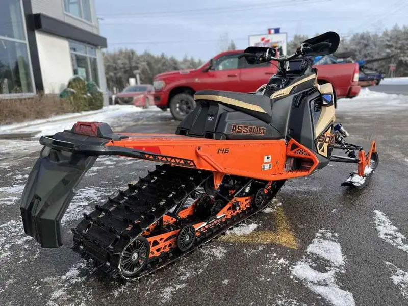 2024 Polaris ASSAULT BOOST 146