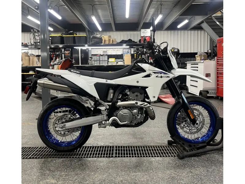 2025 Suzuki DR-Z4SM