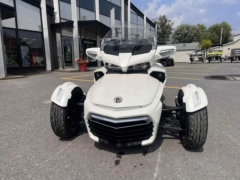 2017 Can-Am F3 LIMITED