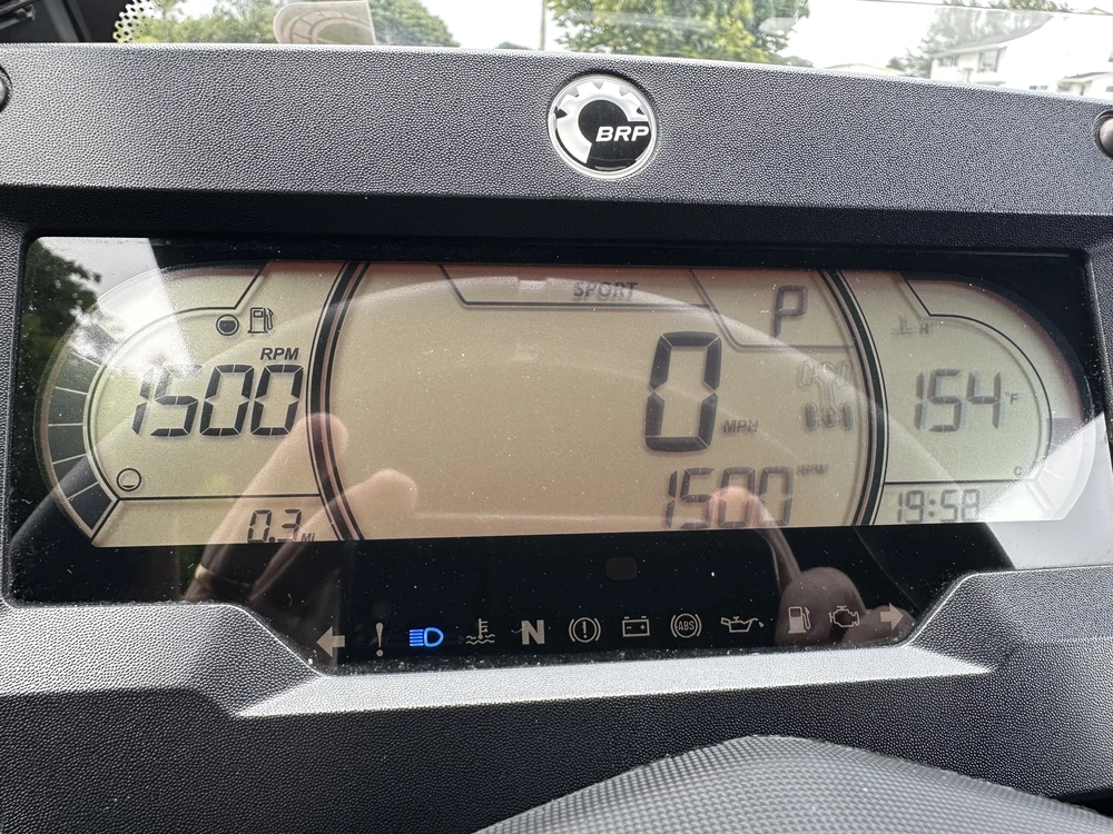 2025 Can-am Commander Xmr 1000r alt
