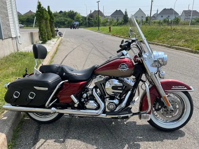 2009 Harley-Davidson FLHRC ROAD KING CLASSICFLHRC