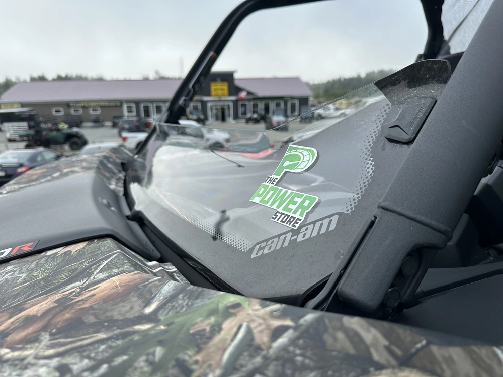 2025 Can-am Commander Xmr 1000r alt