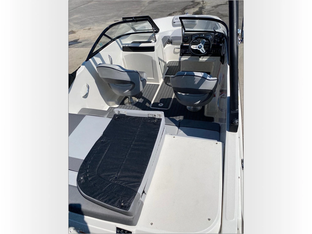 2022 Bayliner Vr4 alt