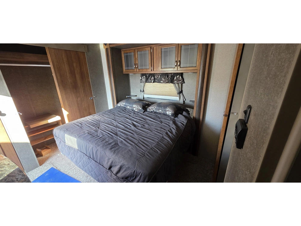 Keystone Rv Residence 40mkts 2018 alt