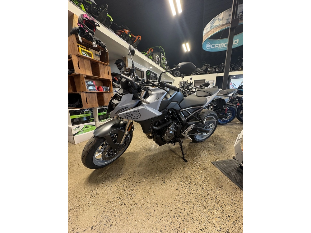 Suzuki Gsx-8s 2024 alt