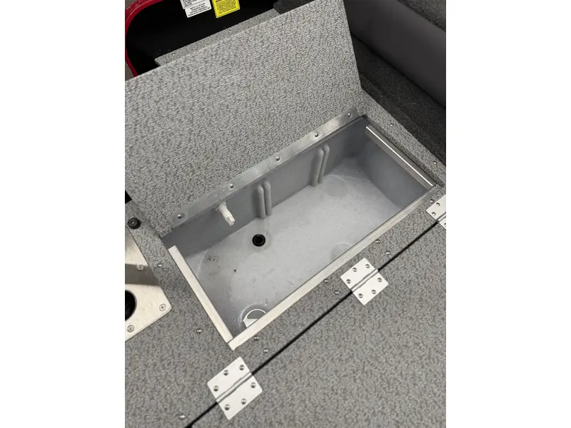 Legend 18 XT + 90 ELPT 4S Merc & Trailer pkg 2026