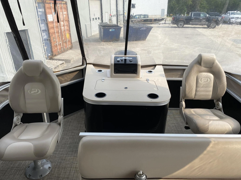 2017 Princecraft Sportfisher 23-2rs alt