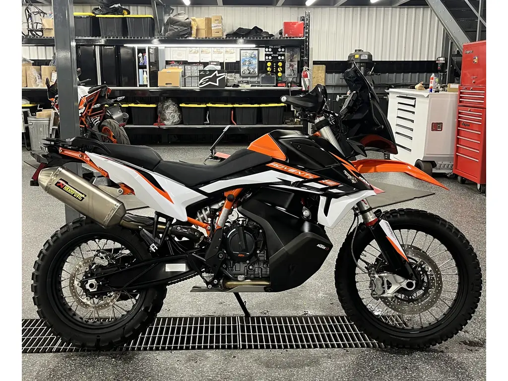 2022 KTM 890ADVR