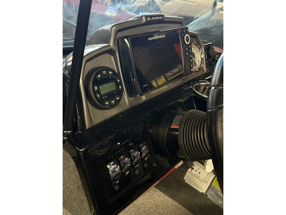 2026 Legend 18 Xt + 90 Elpt 4s Merc & Trailer Pkg