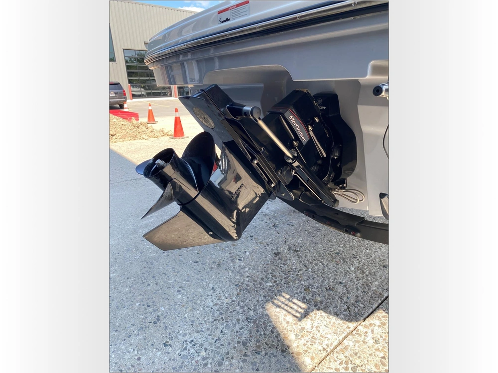 2022 Bayliner Vr4 alt