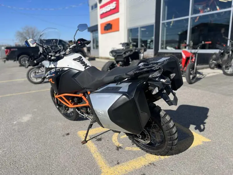2016 KTM 1190 ADVENTURE R thumbnail 6