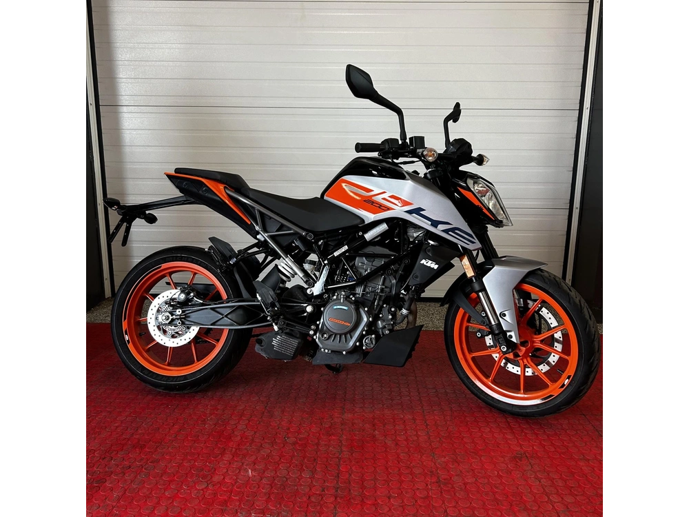 2023 Ktm 200 Duke alt