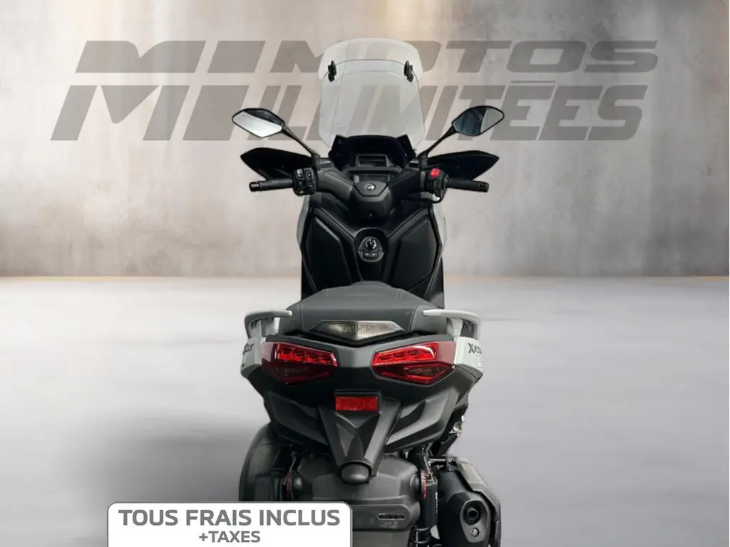 2023 Yamaha XMAX 300