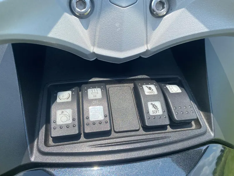 2010 Can-Am SPYDER RT-S SE5 thumbnail 6