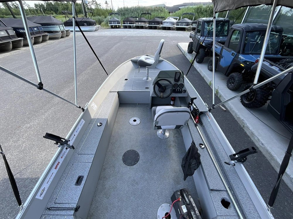 2018 Smoker-craft Angler 16 alt