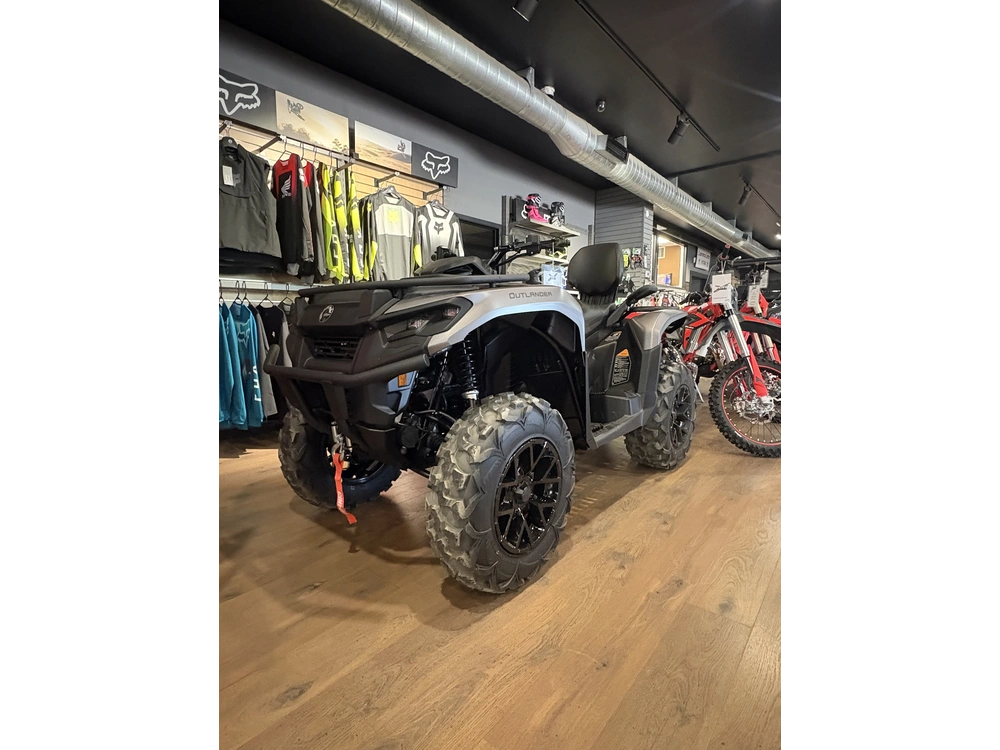 2025 Can-am Out Max Xt 700 alt