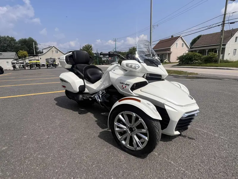 2017 Can-Am F3 LIMITED