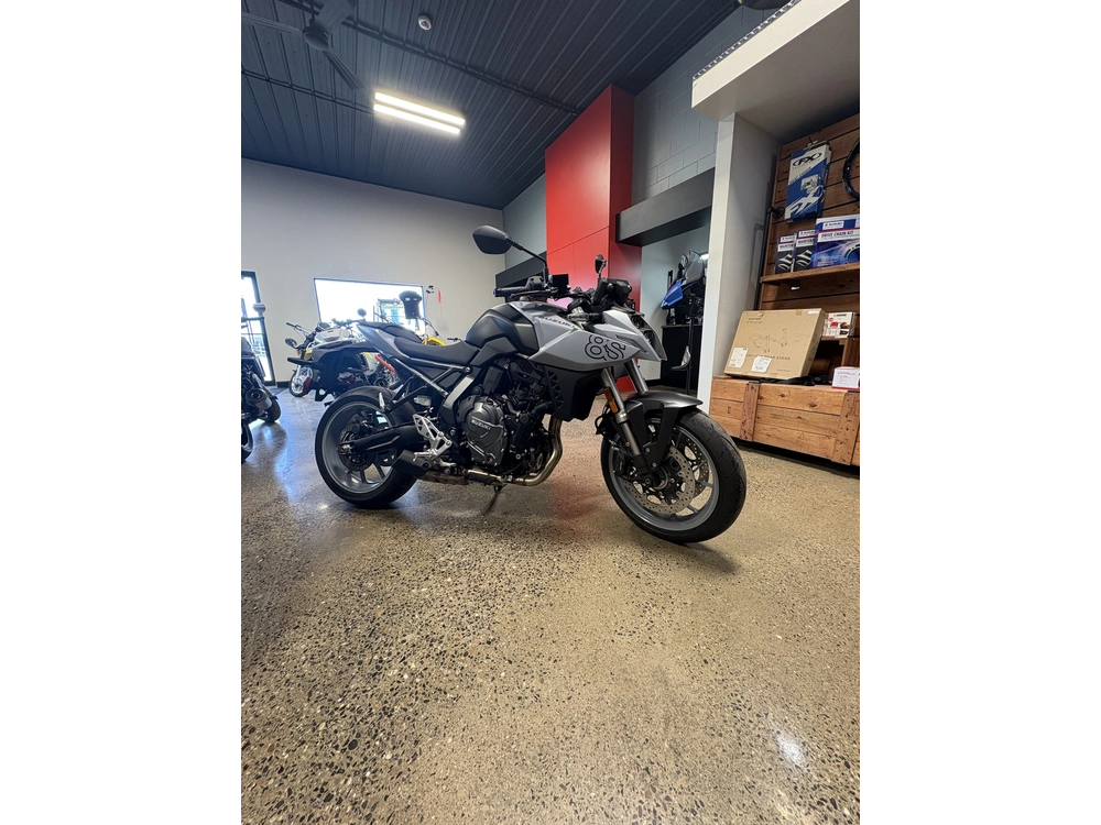 Suzuki Gsx-8s 2024 alt