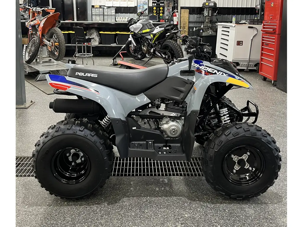 2025 Polaris PHOENIX 200 