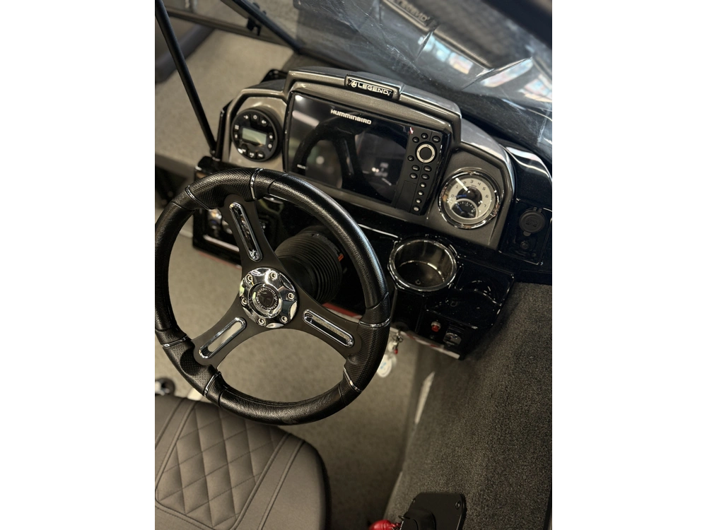 2026 Legend 17 Xt + 90 Elpt 4s Merc & Trailer Pkg