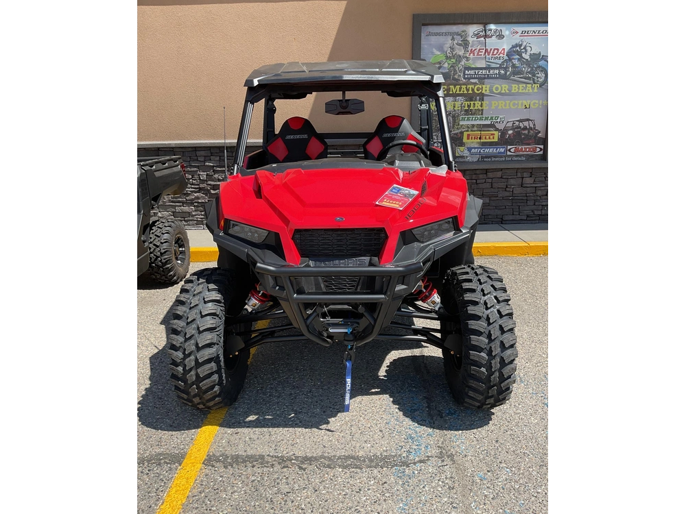 2025 Polaris General Xp 1000 Ultimate - Indy Red Ultimate alt