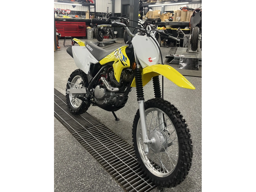 2025 Suzuki Dr-z125 alt
