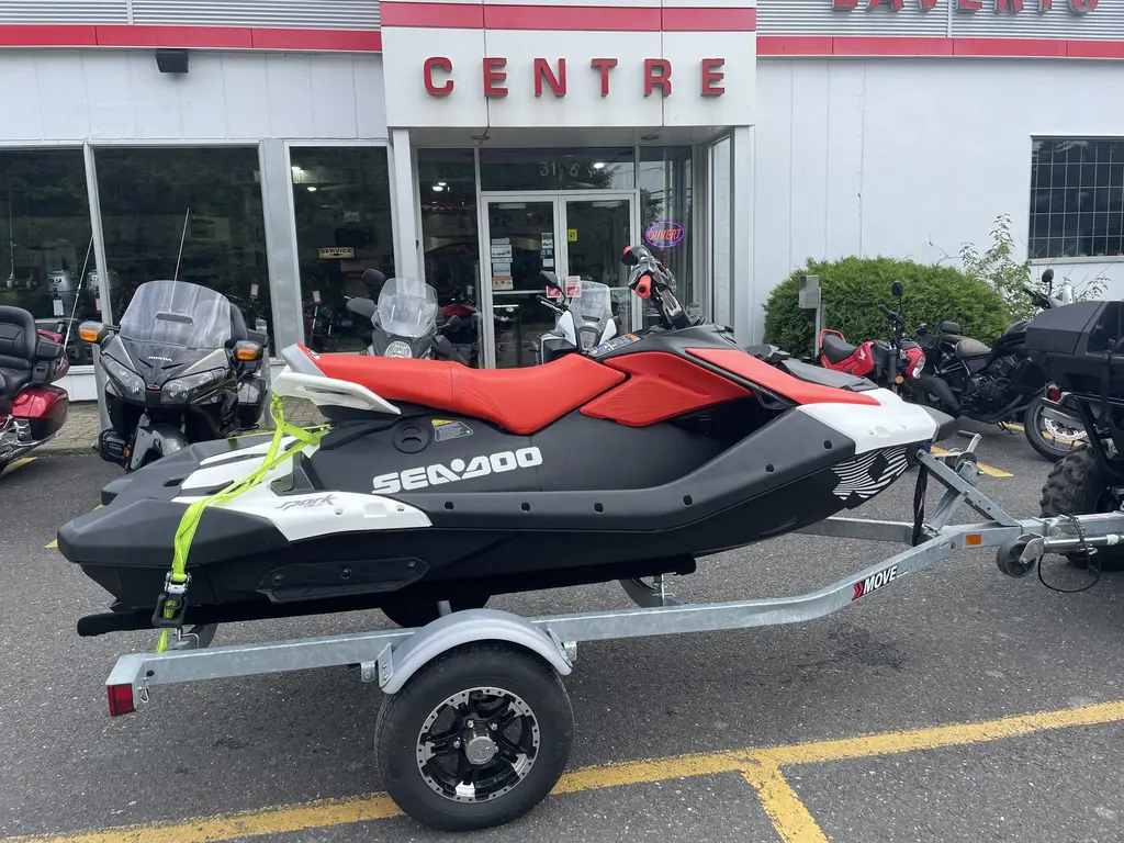 2025 SEA-DOO SPARK TRIXX 3 PLACES