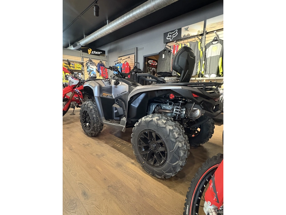 2025 Can-am Out Max Xt 700 alt