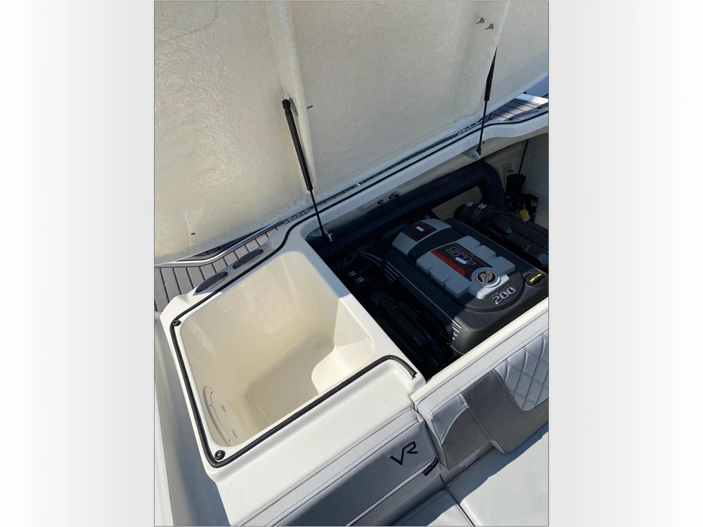 2022 Bayliner Vr4 alt