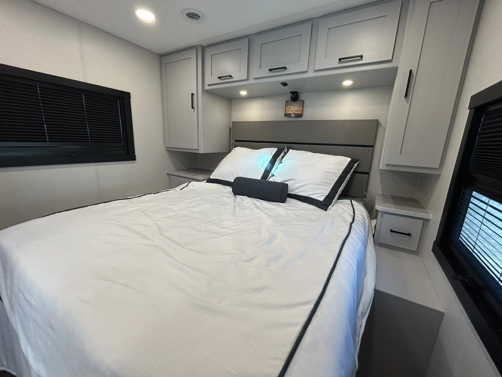 Coachmen Pursuit 27xpsf 2025 alt