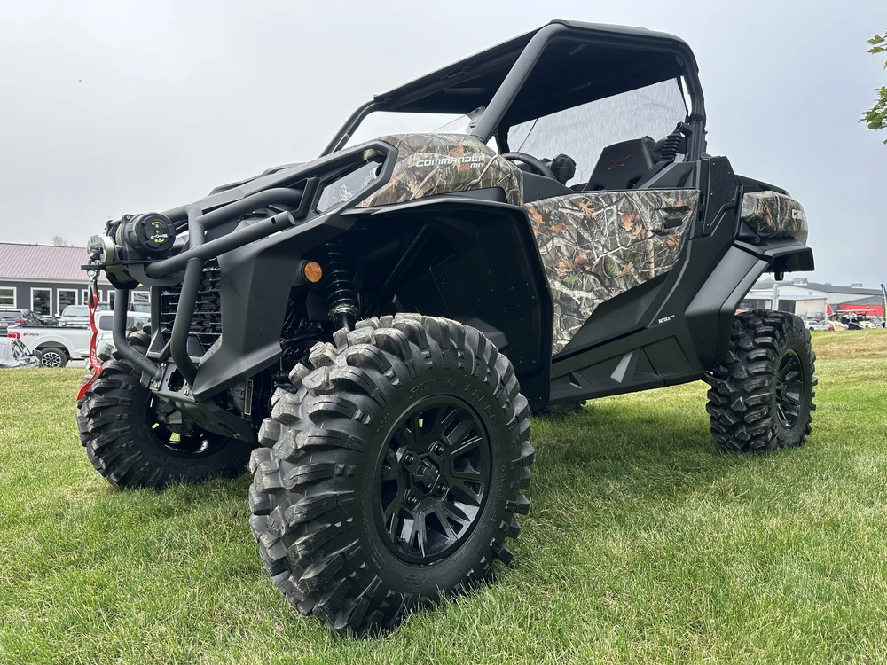 2025 Can-am Commander Xmr 1000r alt