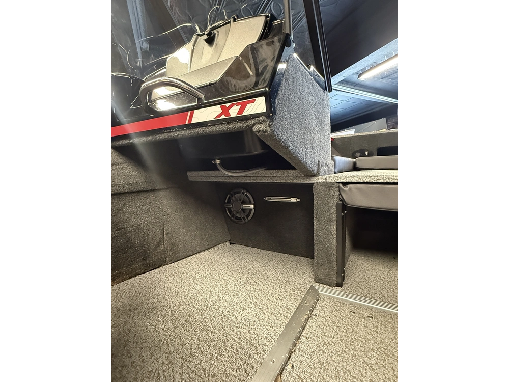 2026 Legend 17 Xt + 90 Elpt 4s Merc & Trailer Pkg