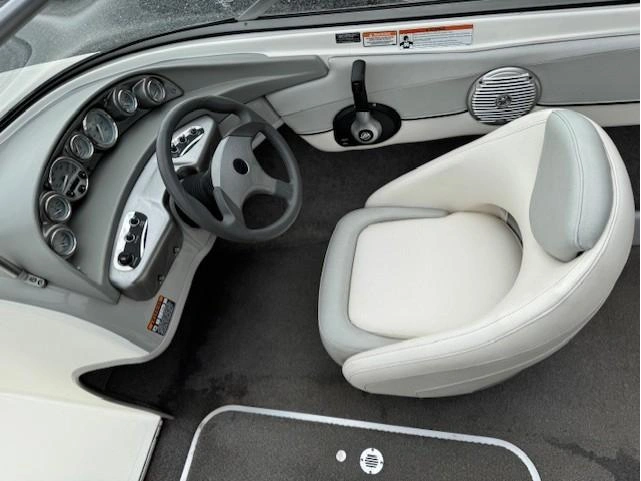 2011 Other Bayliner 195 alt