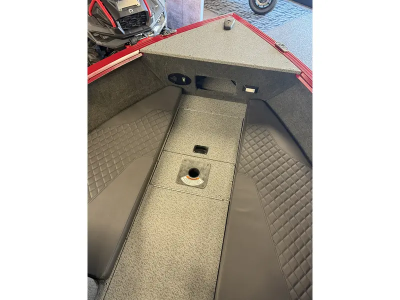 Legend 18 XT + 90 ELPT 4S Merc & Trailer pkg 2026